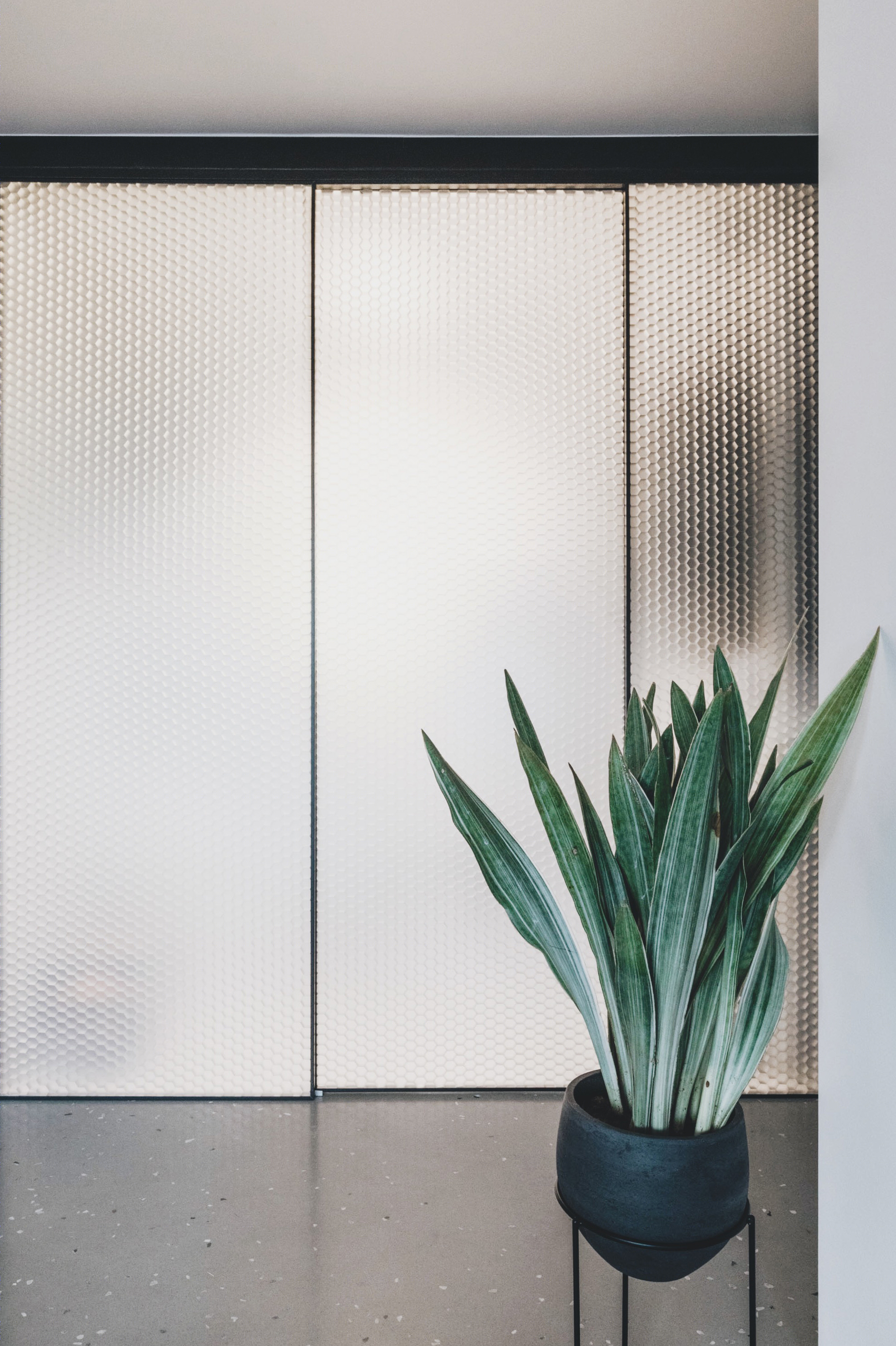 70 平米迷你 Loft，展现现代生活与设计的完美融合-5