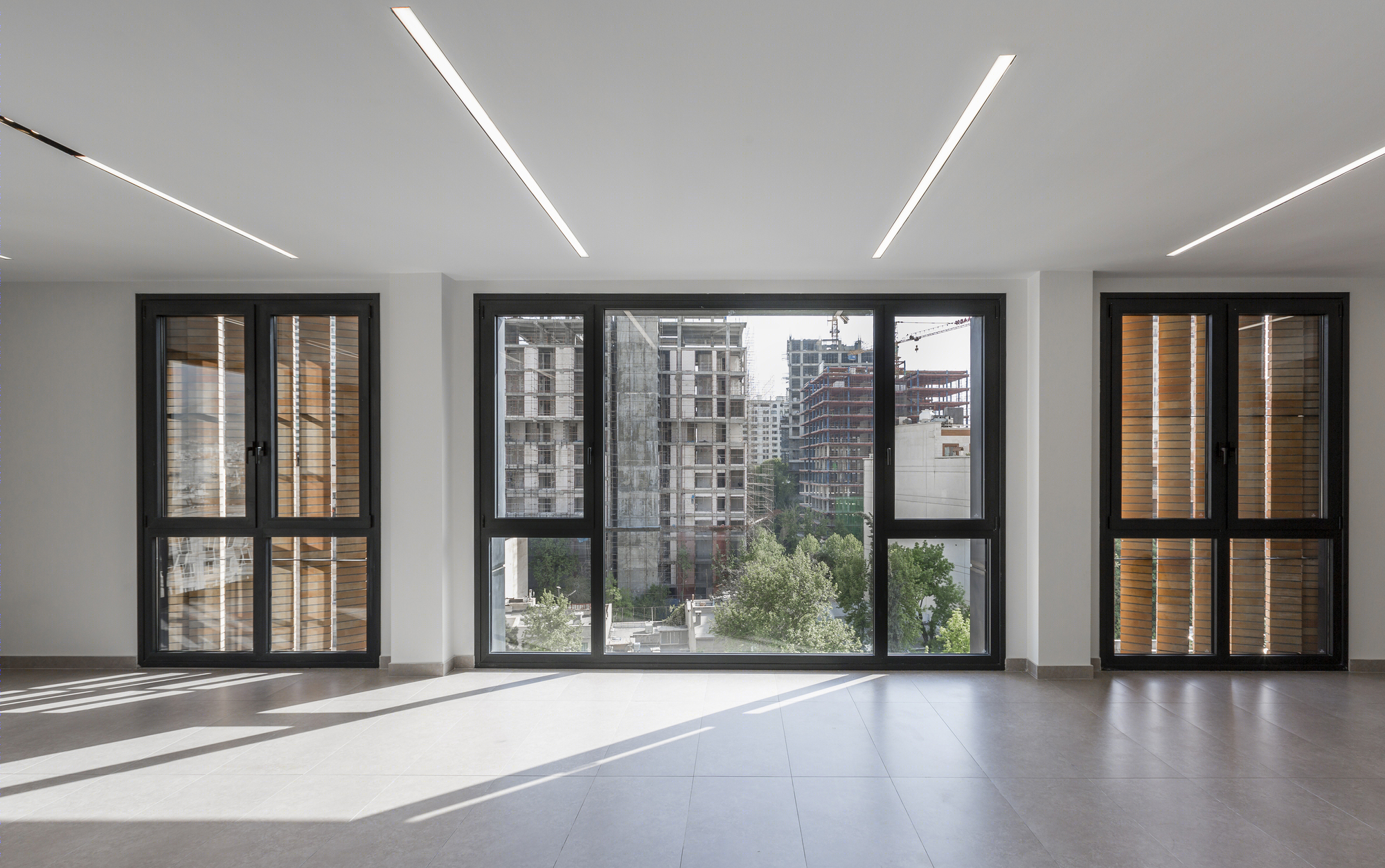 伊朗 Tehran SABA 办公建筑 - 有机环境与城市互动的融合-27