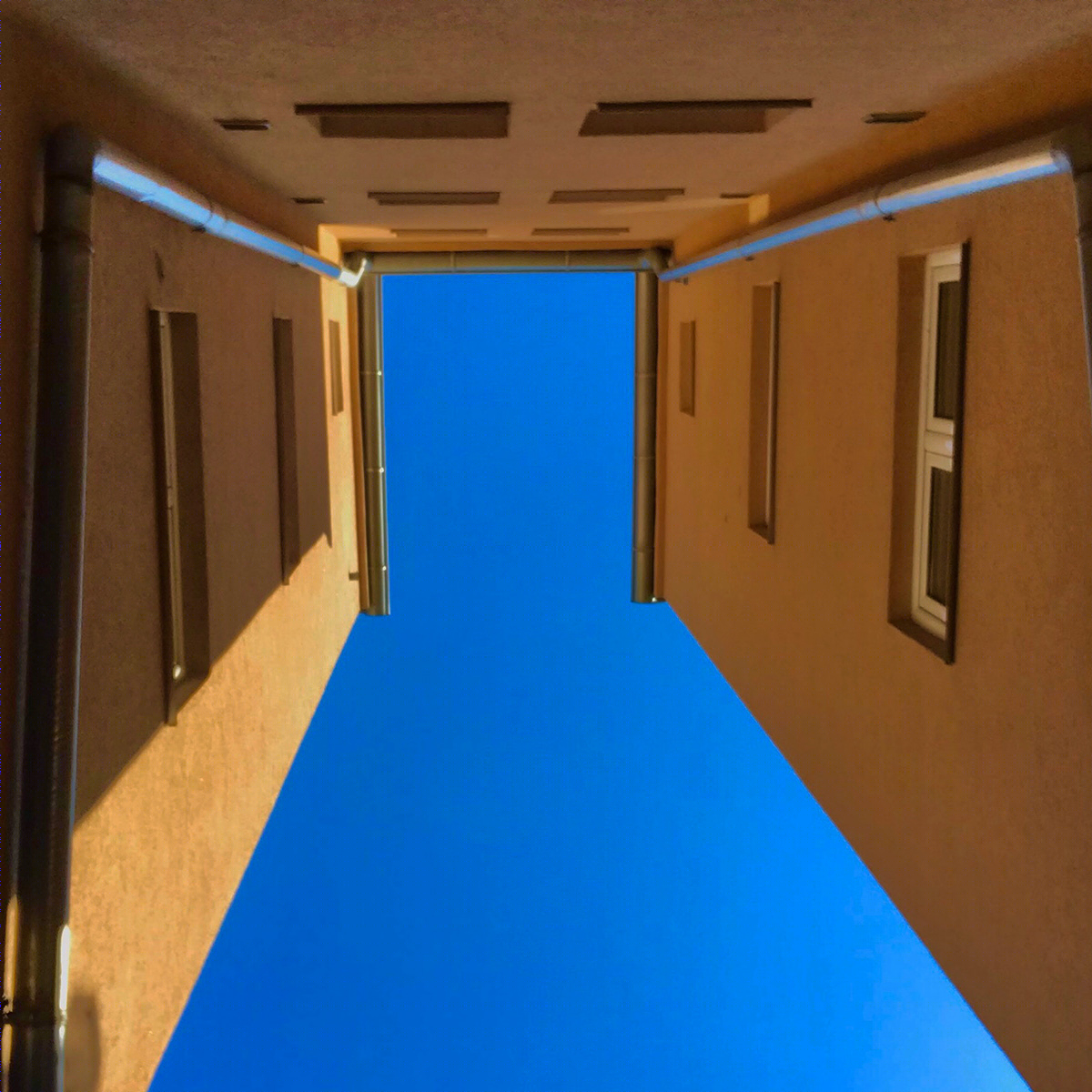 Minimalism with phone-4