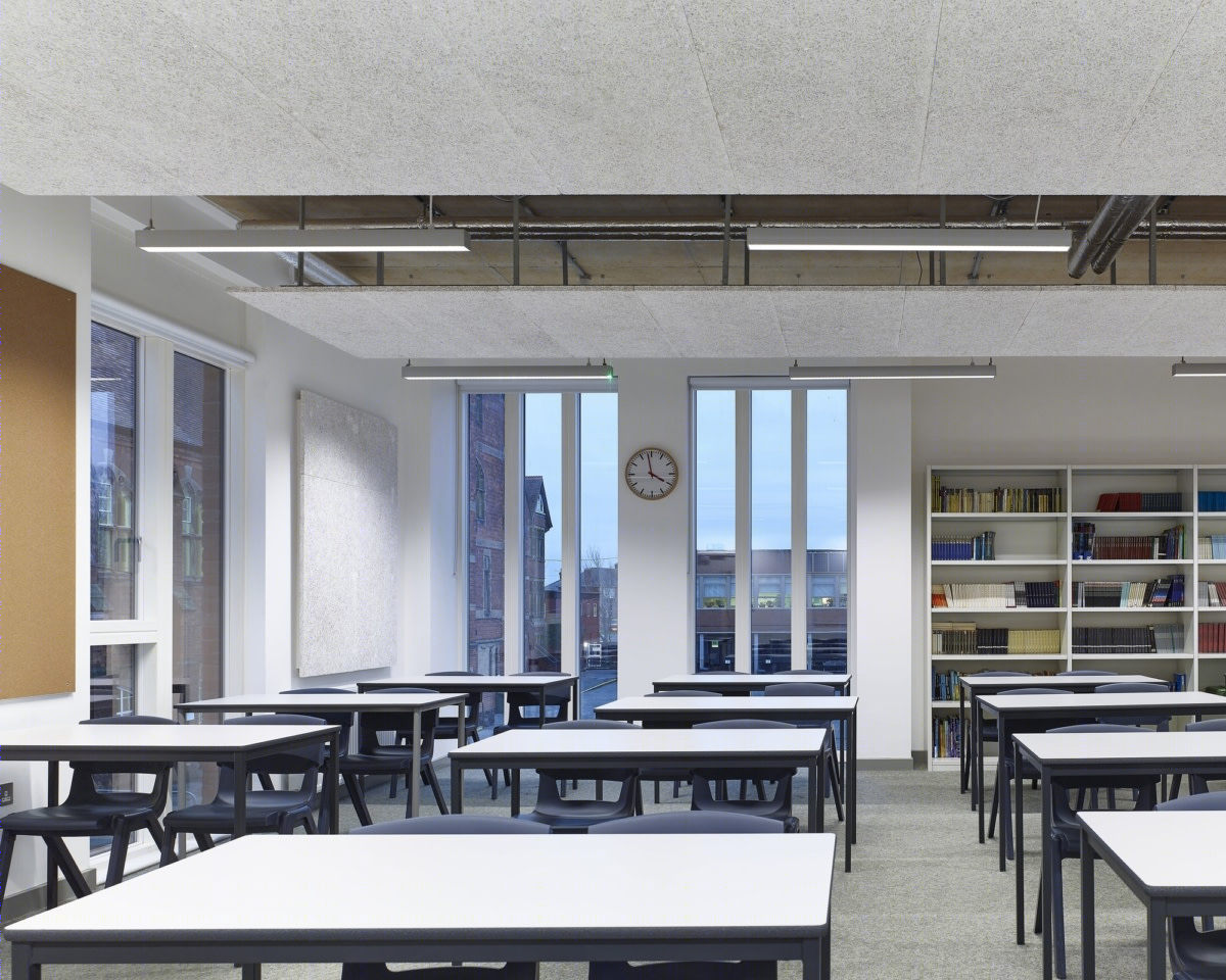 英国皇家 Tunbridge Wells 语法学校现代教育建筑丨Bell Phillips Architects-14