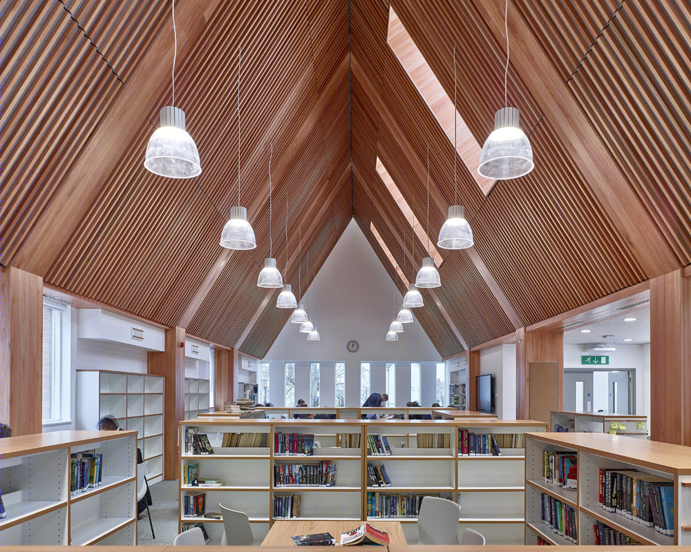 英国皇家 Tunbridge Wells 语法学校现代教育建筑丨Bell Phillips Architects-11