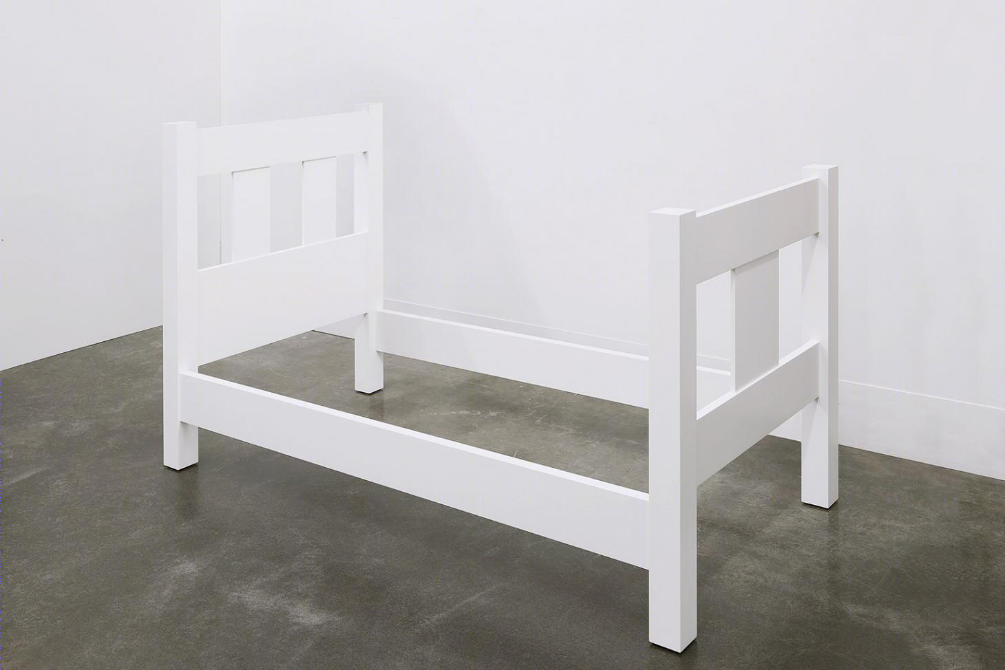 情感震撼的纽约展览 | Roy McMakin 家具艺术探究-4