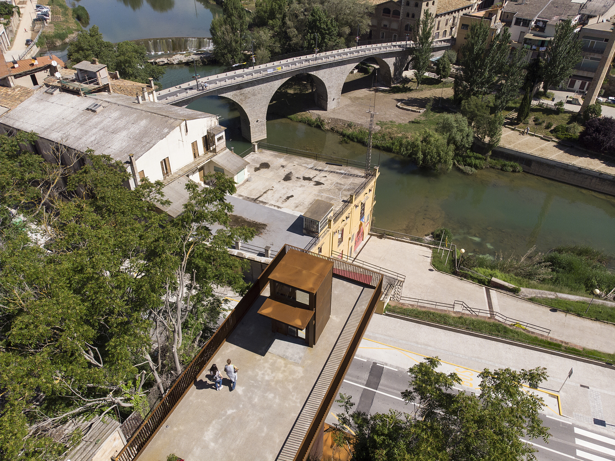 Santamaria Arquitectes 的 La Rampinya Elevator 设计-19