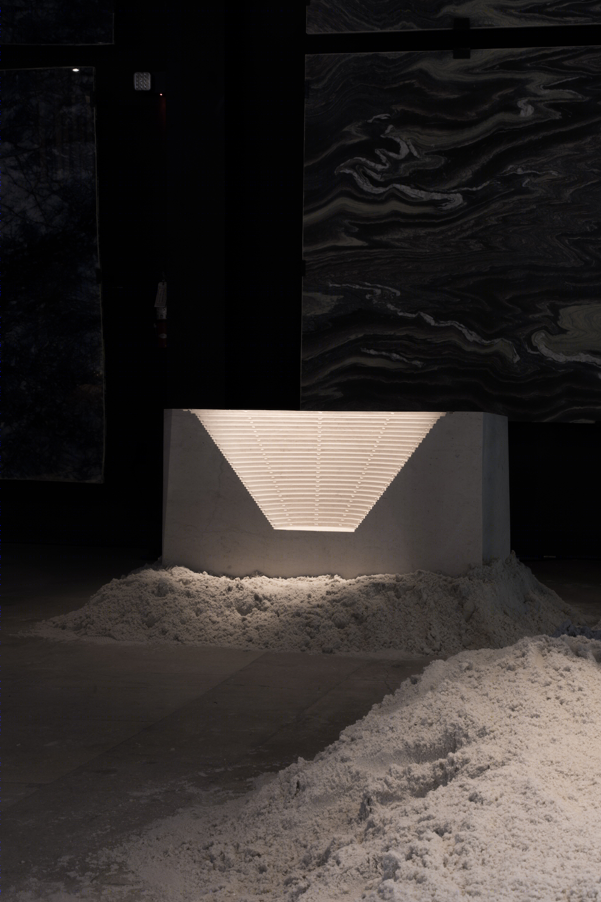 MASA Galería 携手 Arca 呈现“Substract”艺术展,探索大理石的无限可能-2