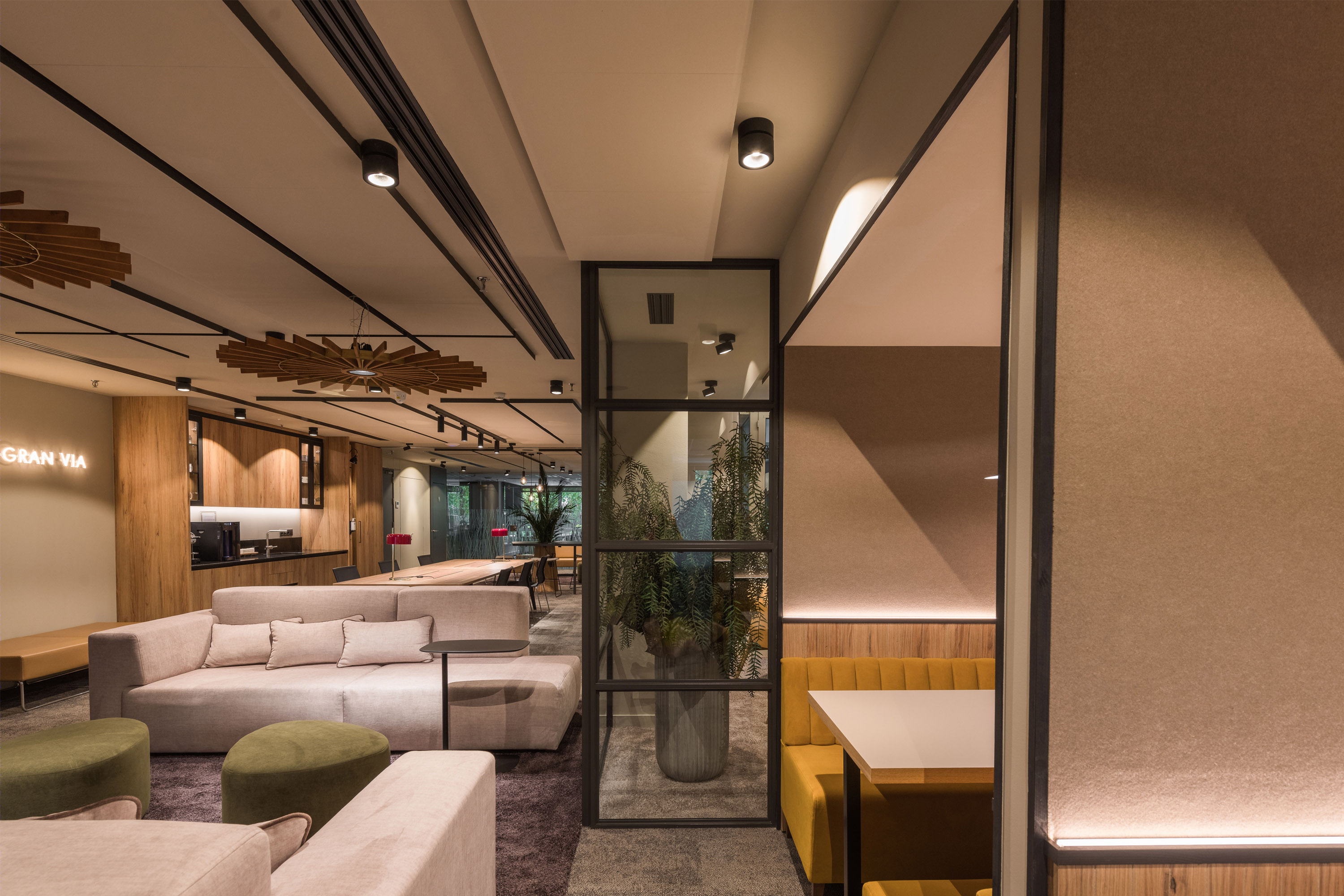 Gran Via Business Center 共享空间设计丨西班牙巴塞罗那丨INDAStudio-14