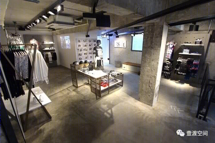 Adidas 三叶草柏林旗舰店-10