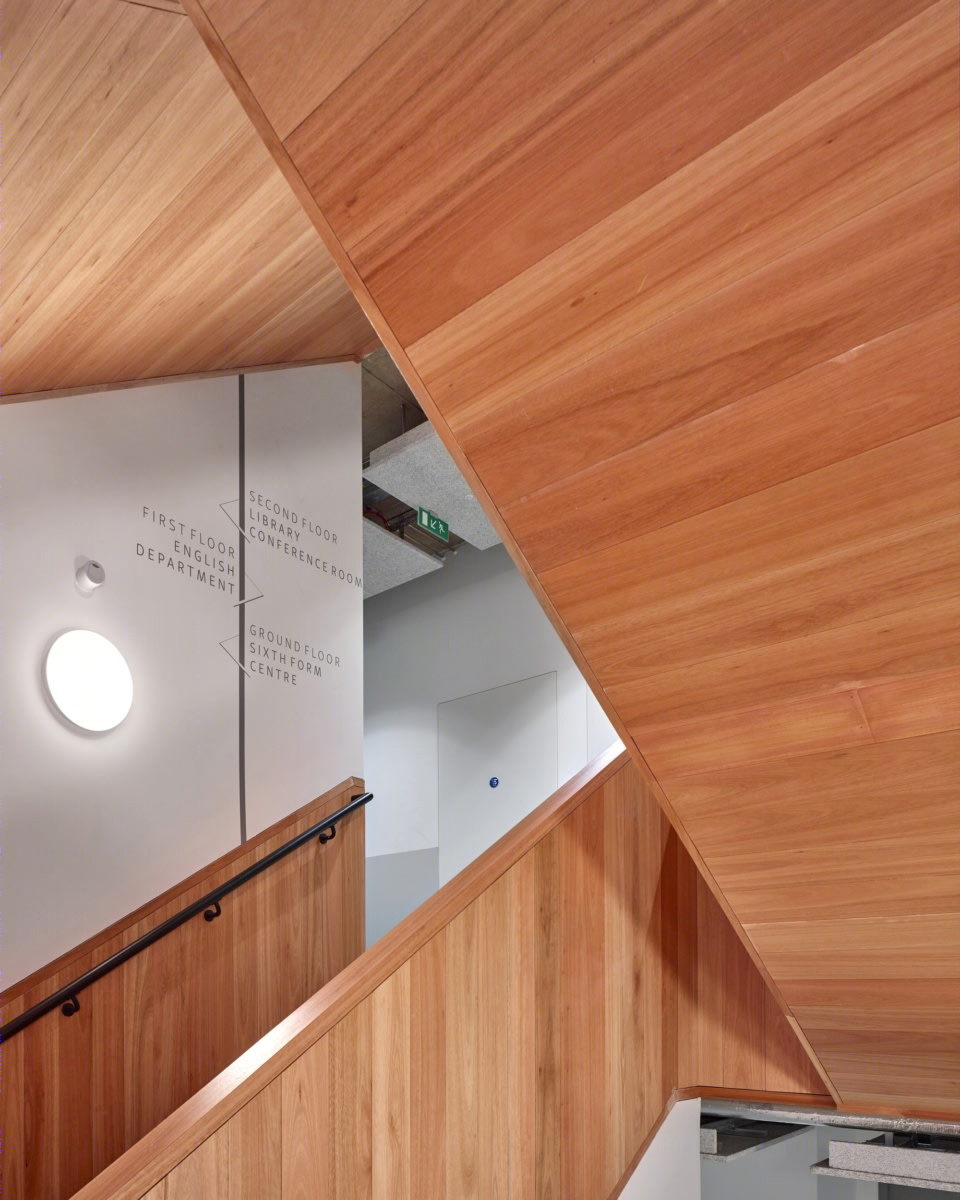英国皇家 Tunbridge Wells 语法学校现代教育建筑丨Bell Phillips Architects-17