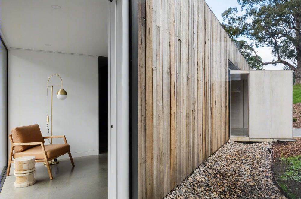 澳大利亚山丘上的绿色住宅 | The Sticks-7