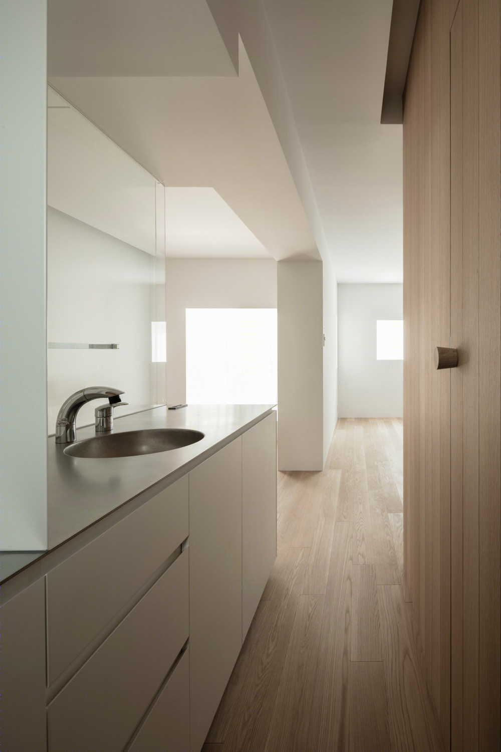 日本京东 Z 住宅 | 现代简约与自然融合的室内设计-11