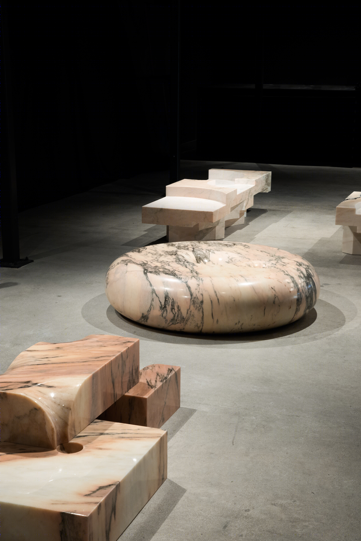 MASA Galería 携手 Arca 呈现“Substract”艺术展,探索大理石的无限可能-11