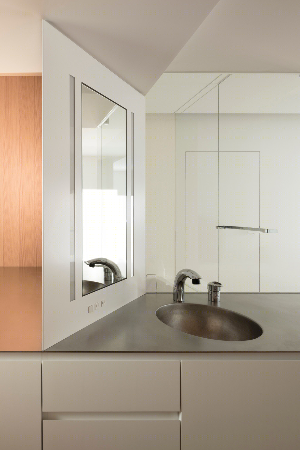 日本京东 Z 住宅 | 现代简约与自然融合的室内设计-12