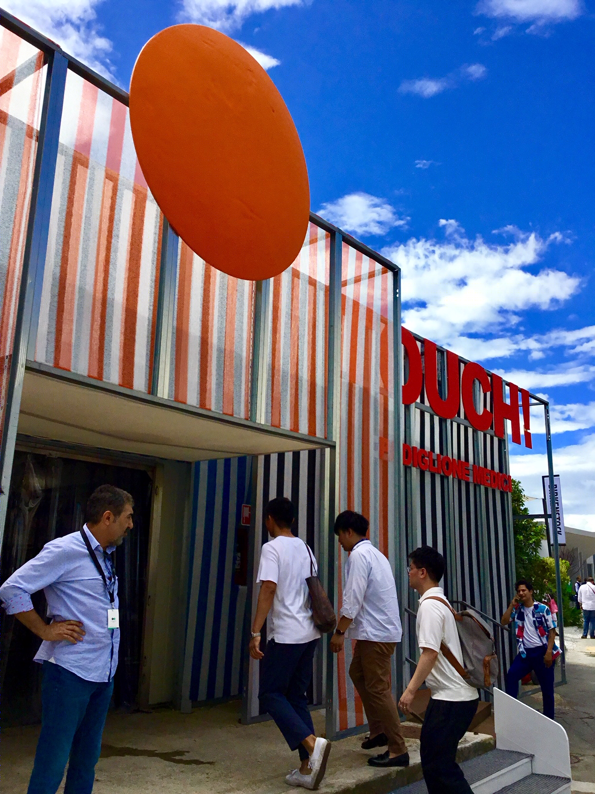 Pitti Uomo 展览三维立体装置设计-7