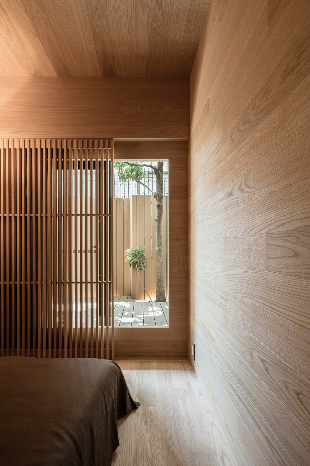 日本京东 Z 住宅 | 现代简约与自然融合的室内设计-14