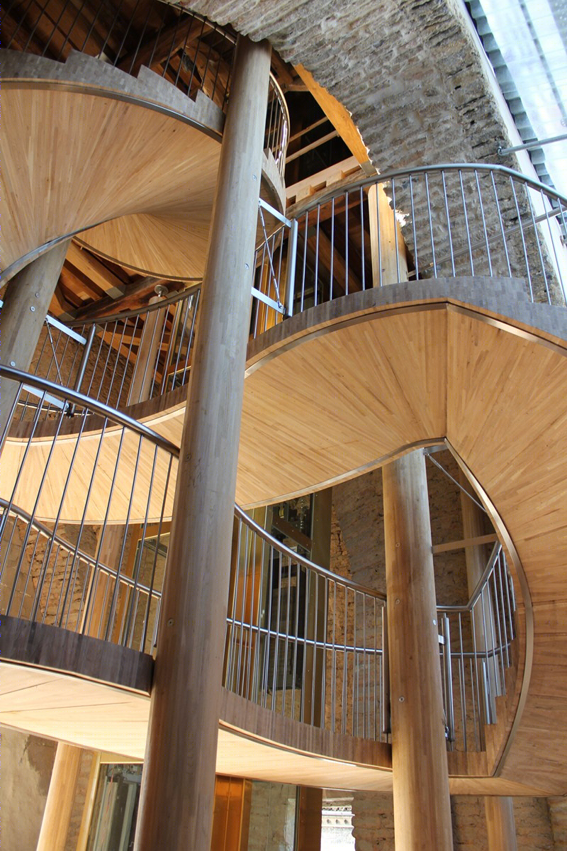 西班牙圣玛利亚大教堂 Glulam oak beams 室内设计-4
