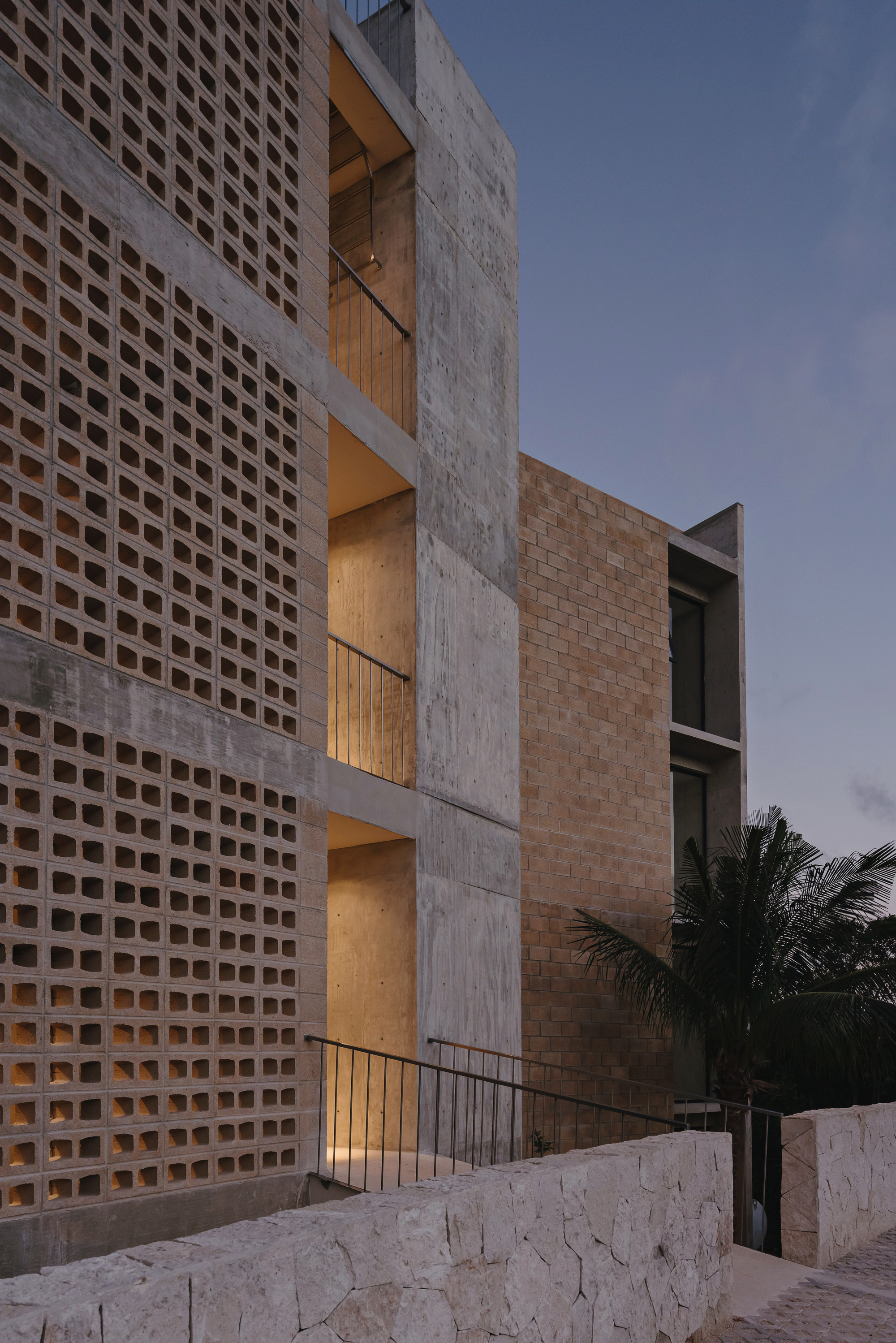 碎片化建筑的生态和谐 · Kokonut 公寓建筑-26