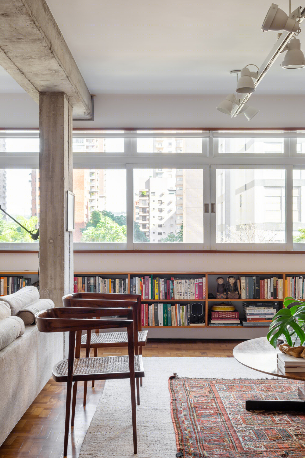 巴西 MF 住宅 (2019) Firma 设计 · 空间重塑与木质背景墙的完美融合-29