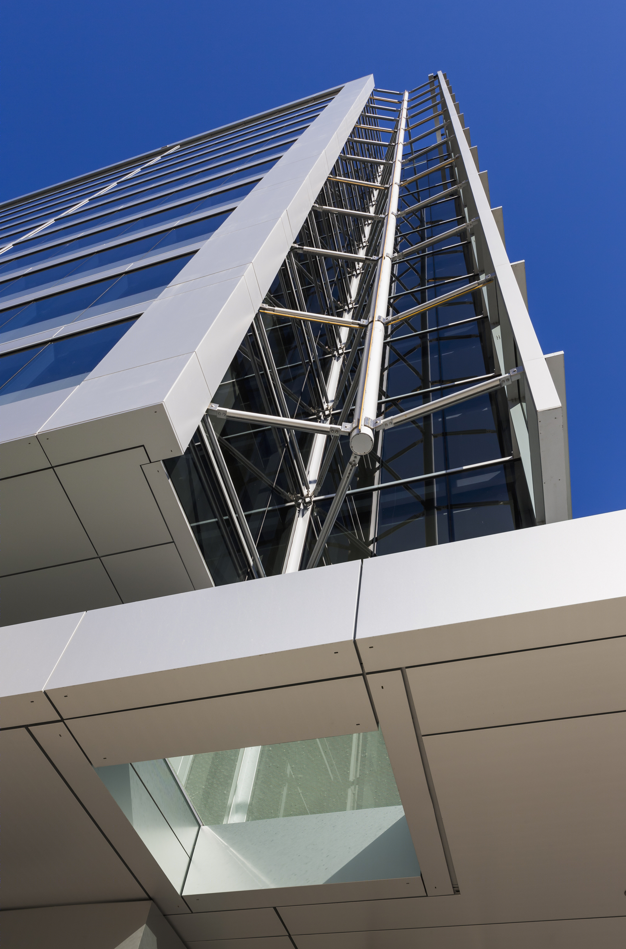绿色更新,旧建筑的新生 | FOX Architects 的 1400 Crystal Drive 办公建筑-10