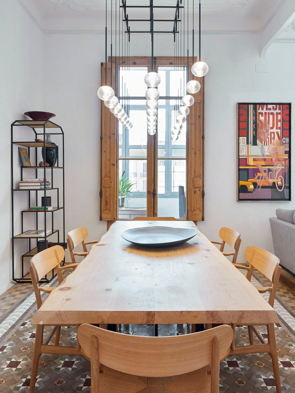 巴塞罗那 1907 年老建筑翻新，现代主义风格与历史元素完美融合-23