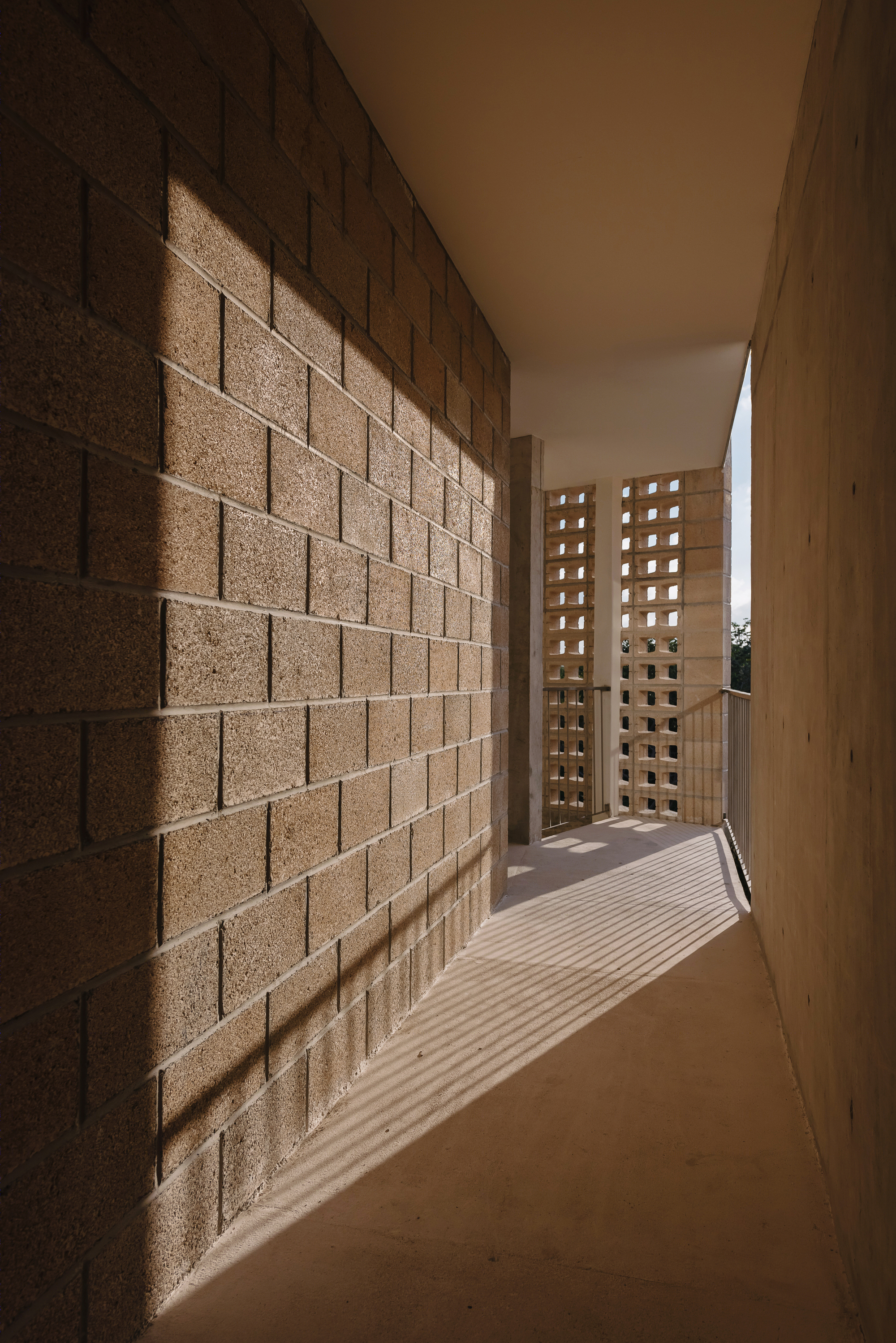 碎片化建筑的生态和谐 · Kokonut 公寓建筑-28