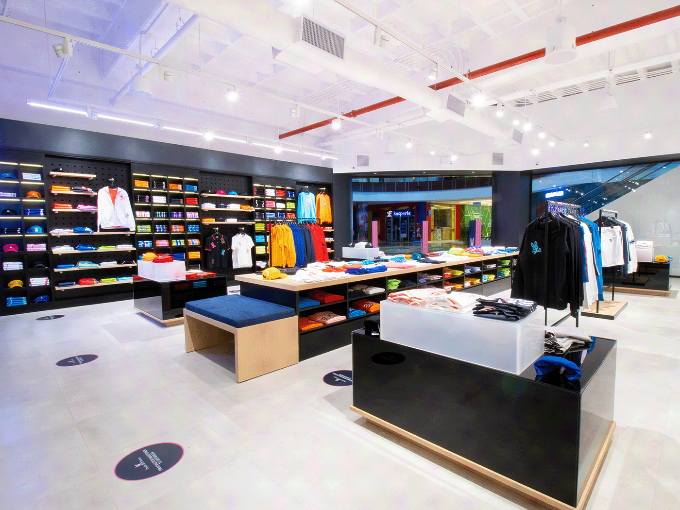 Anastasiya Gushchina丨服装店丨Interior design photography | Psycho Bunny | Guatemala-1