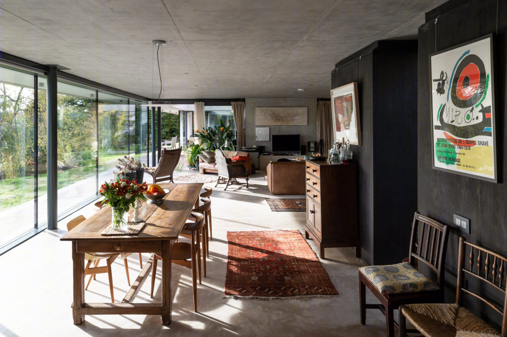 隐于山间的艺术之家 | 揭秘邓威尔夫妇的环保当代住宅-10