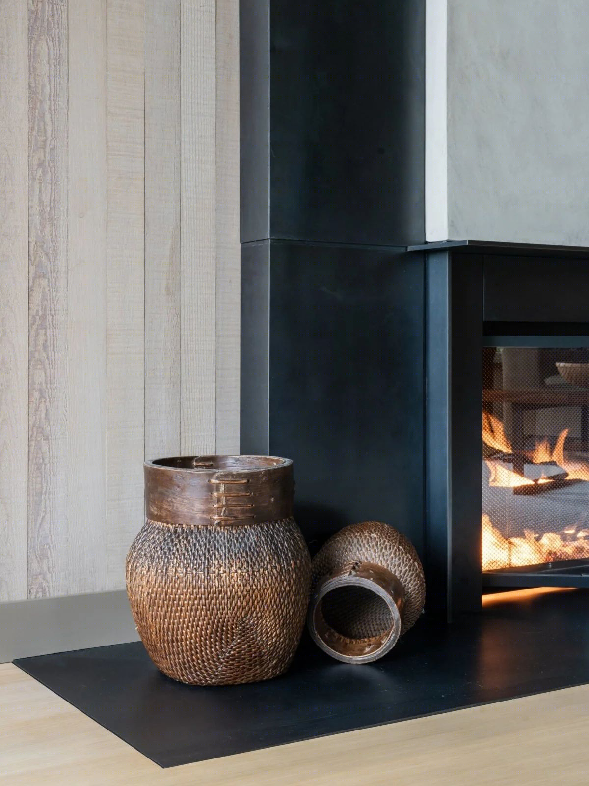 华盛顿 Clyde Hill 现代木质极简住宅-3