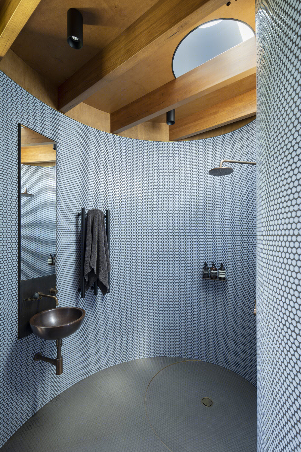 沉思的房子 · 澳大利亚拜伦湾自然融入的住宅设计丨Virginia Kerridge Architect-34