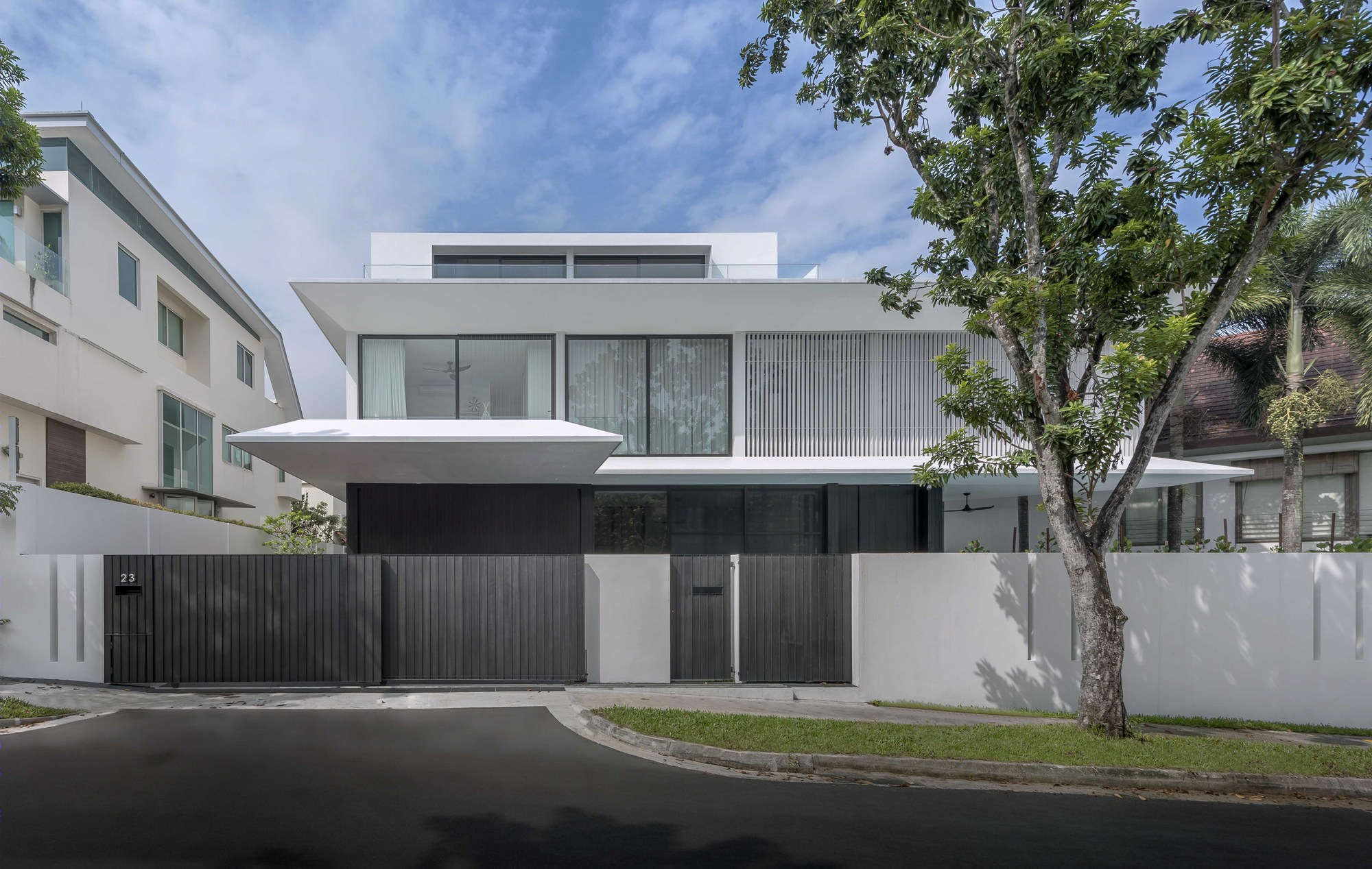 新加坡“三角地别墅” | 明建筑师事务所的悬浮优雅设计-12