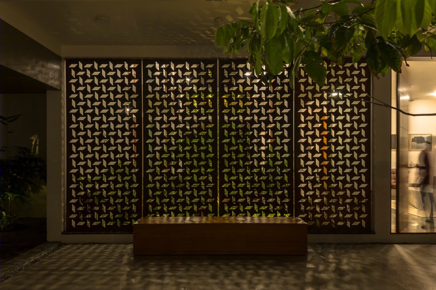 有组织的众议院（或：纪律严明的众议院）-45