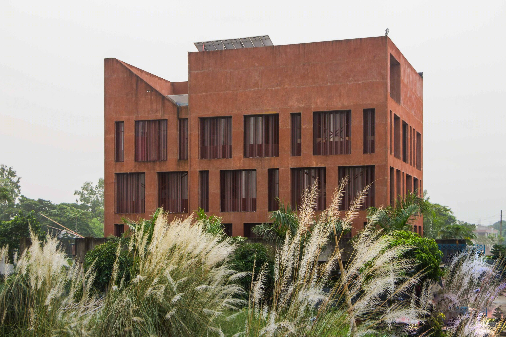 孟加拉国达卡国际大学行政大楼-8