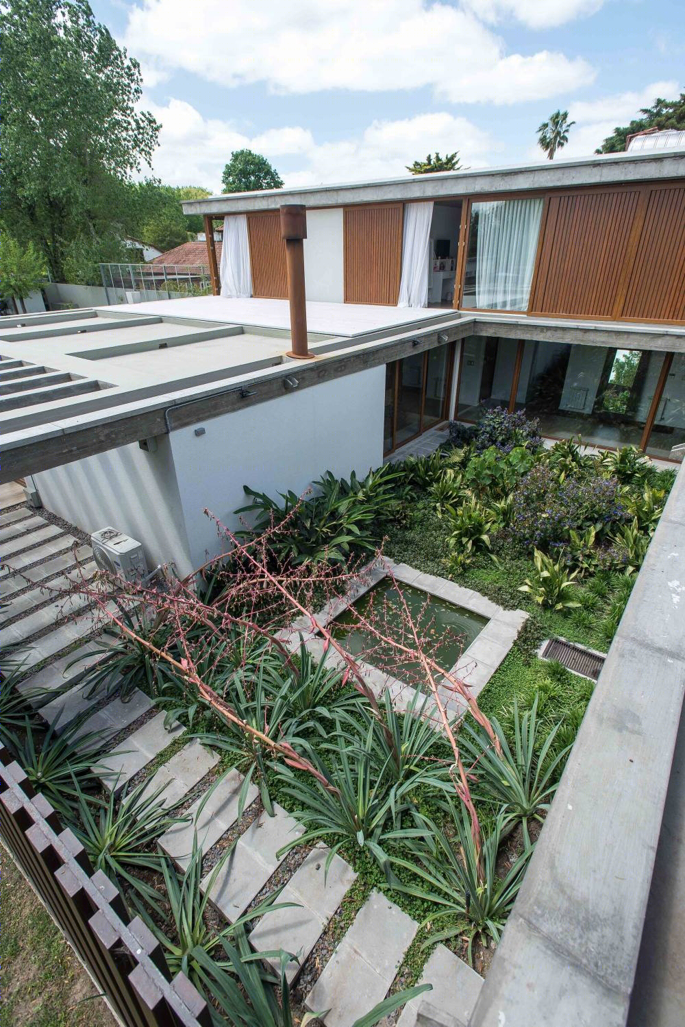 阿根廷 Casa Fluxa 别墅 | 简约现代的室内设计-10
