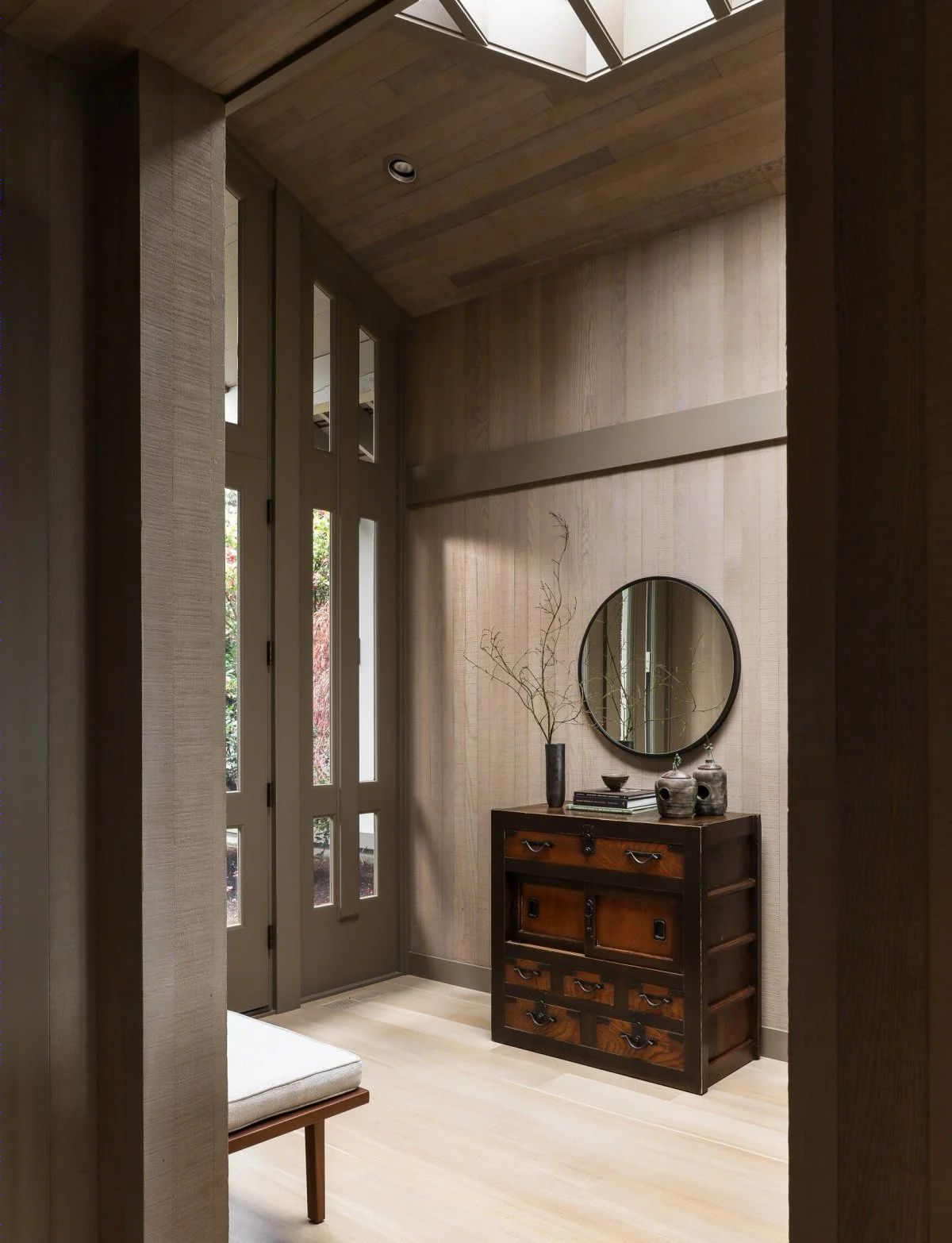 华盛顿 Clyde Hill 现代木质极简住宅-12