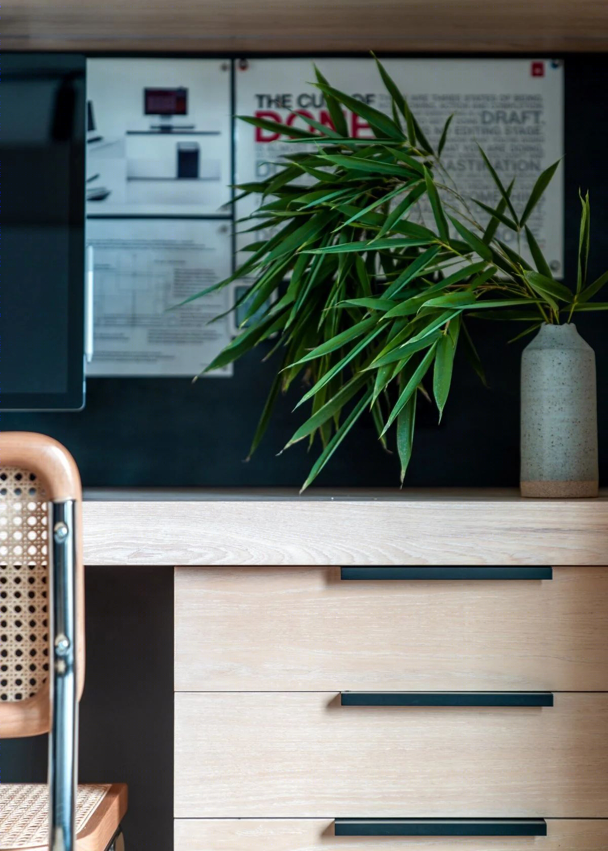 华盛顿 Clyde Hill 现代木质极简住宅-14