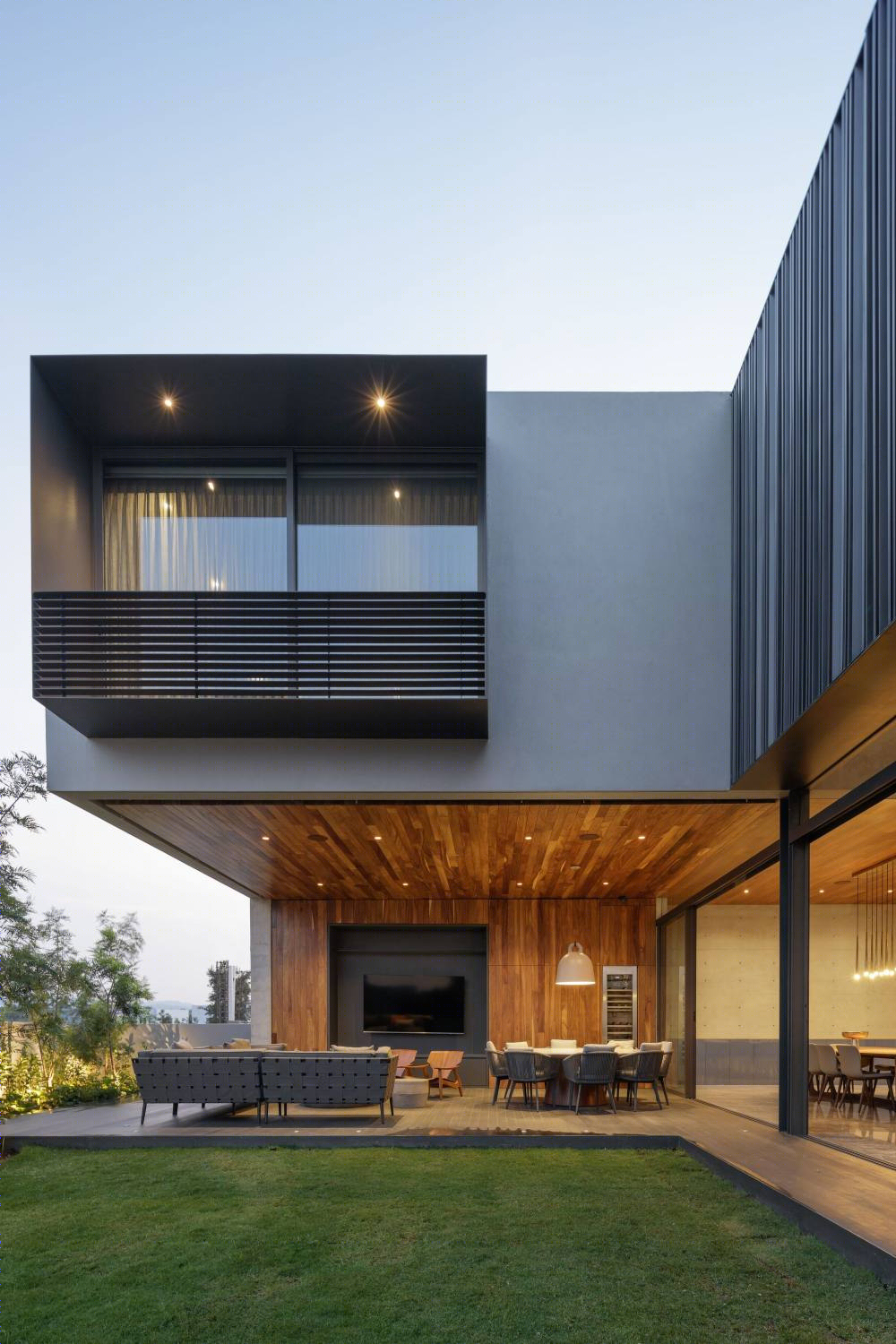 墨西哥"Dos 之家" | 融入街角的透明空隙设计-24