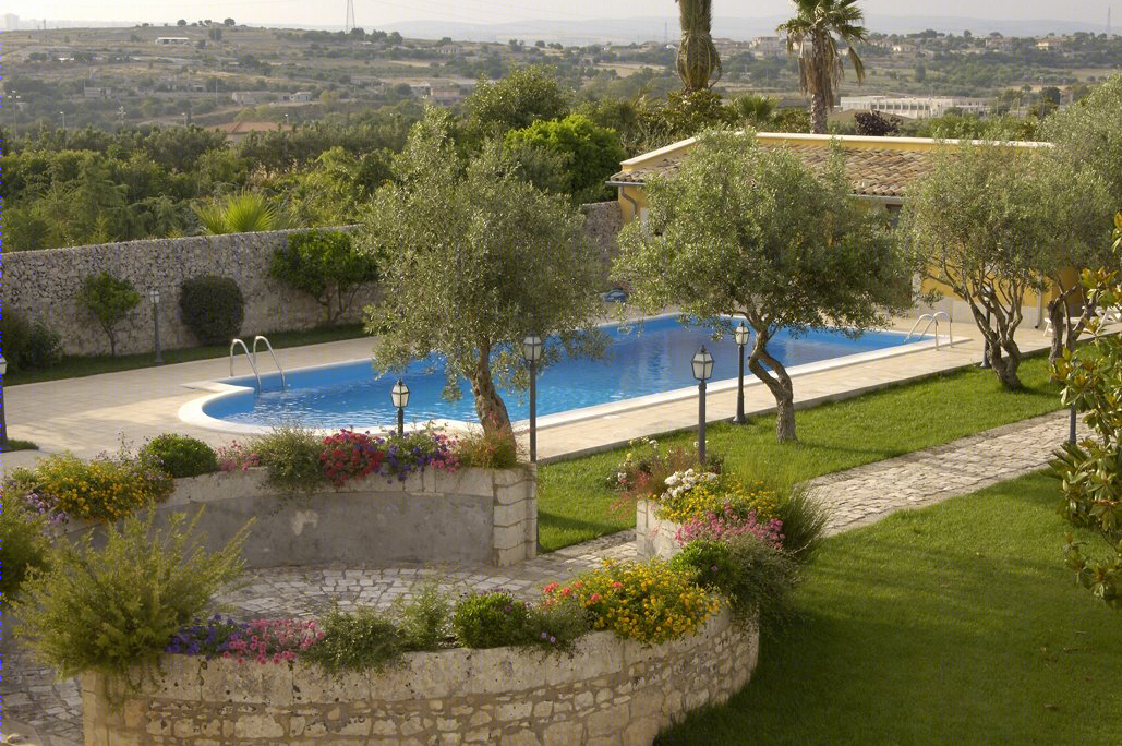 Farmhouse in the Sicilian countryside-3