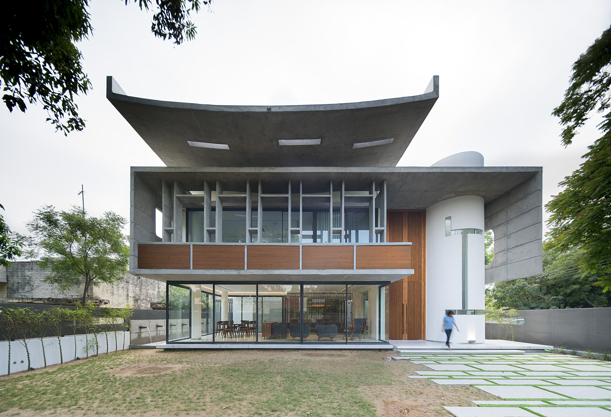 印度 Chandigarh 别墅 Residence 1065,现代主义的多代家庭住宅设计-13