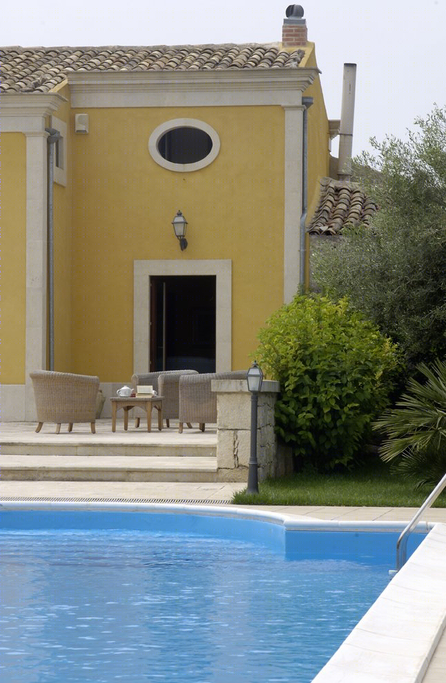 Farmhouse in the Sicilian countryside-4