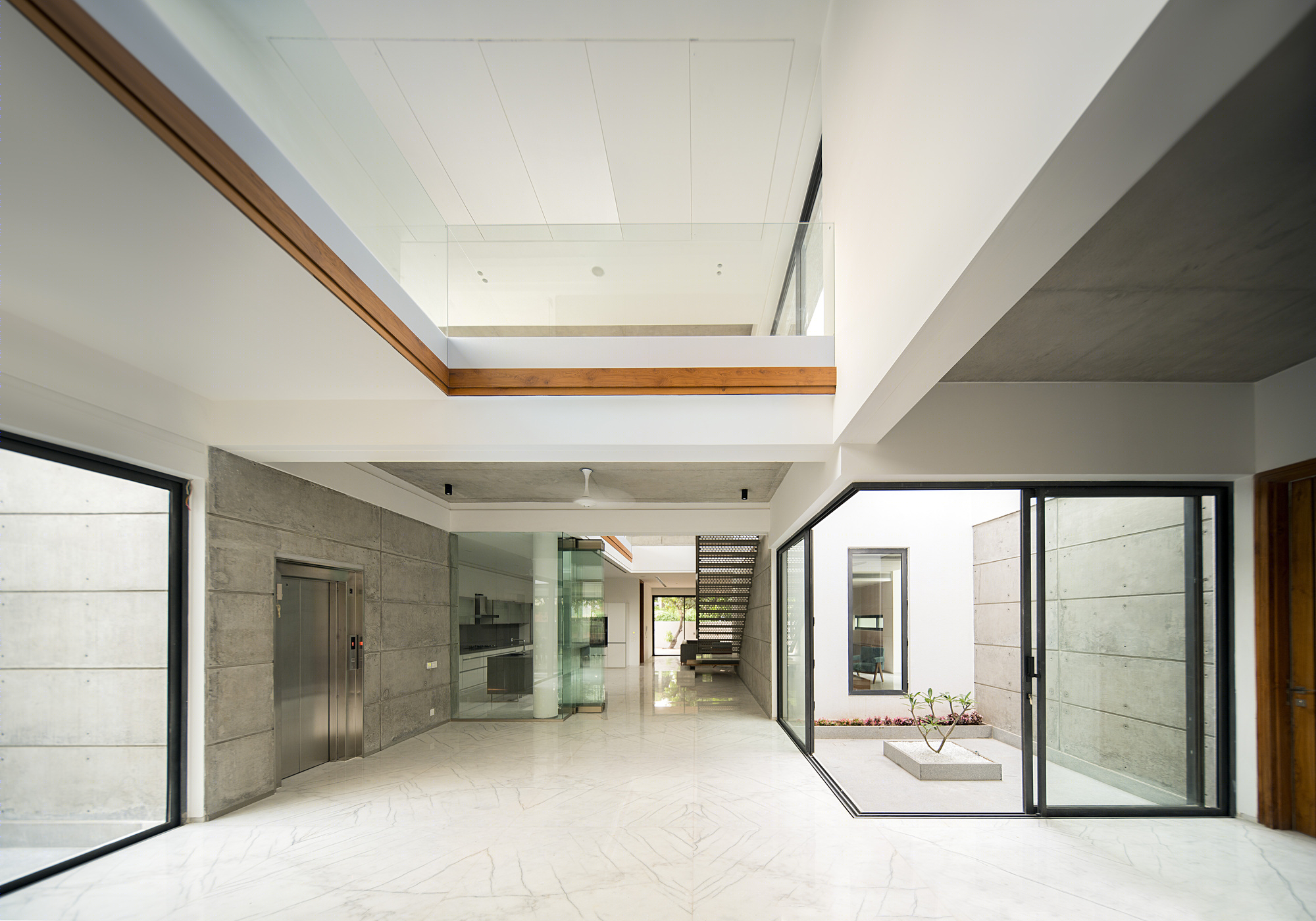 印度 Chandigarh 别墅 Residence 1065,现代主义的多代家庭住宅设计-16