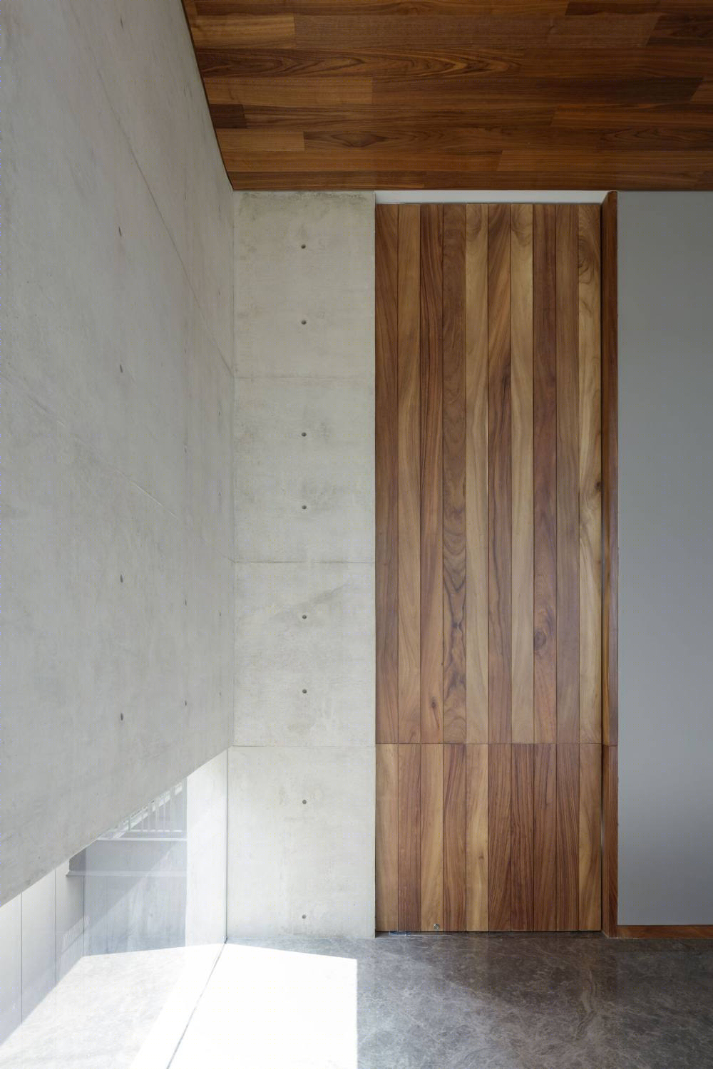 墨西哥"Dos 之家" | 融入街角的透明空隙设计-34