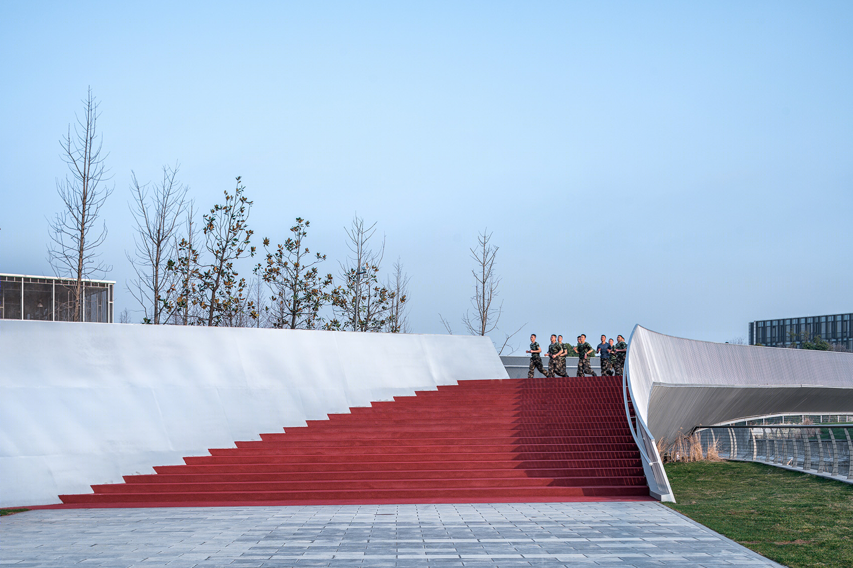 上海东岸云桥探秘 · 融入景观,交通,建筑的复合设计-19