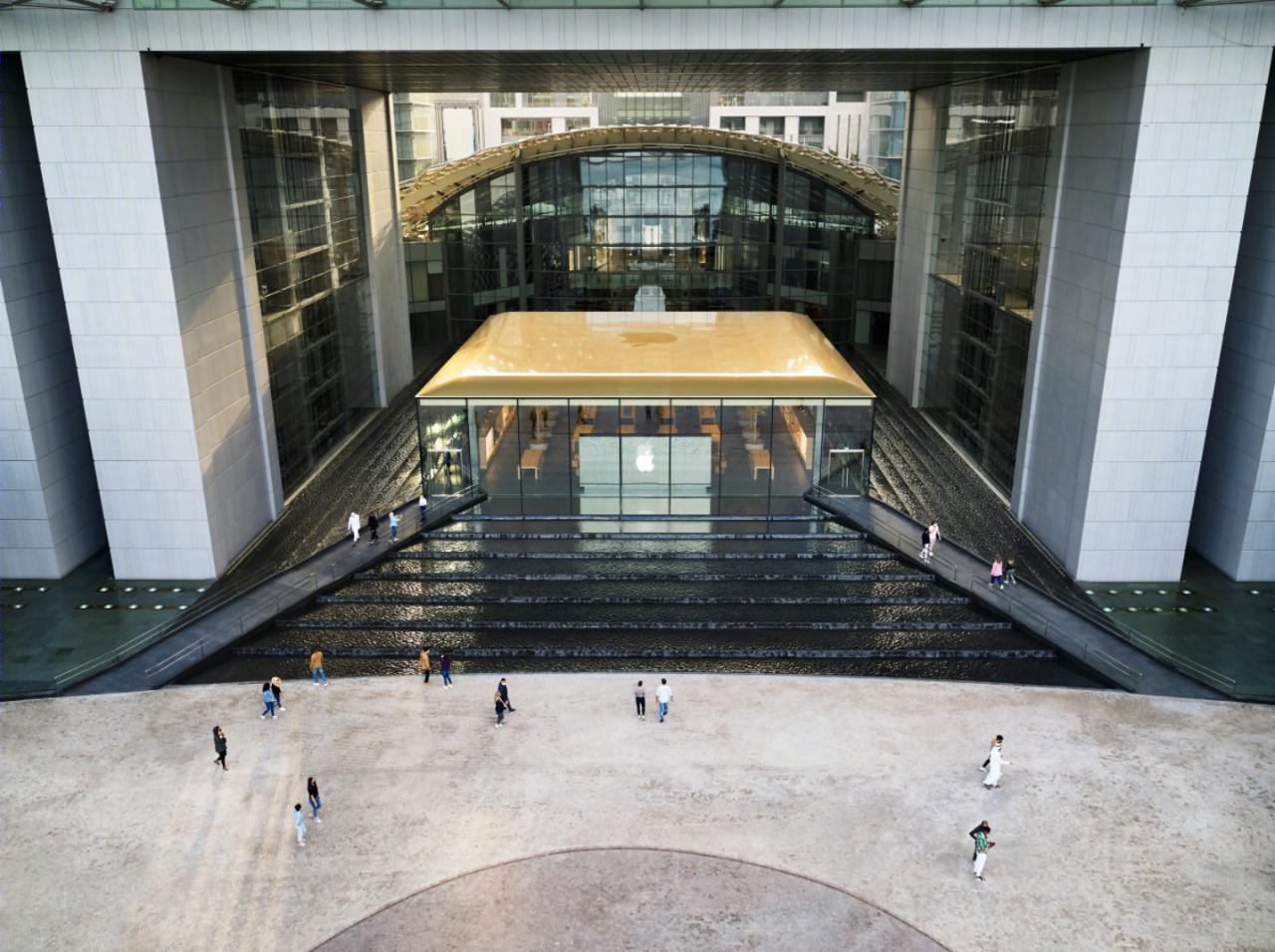 Apple Al Maryah Island 苹果旗舰店丨阿联酋阿布扎比丨Foster Partners 与 Apple 设计团队-8