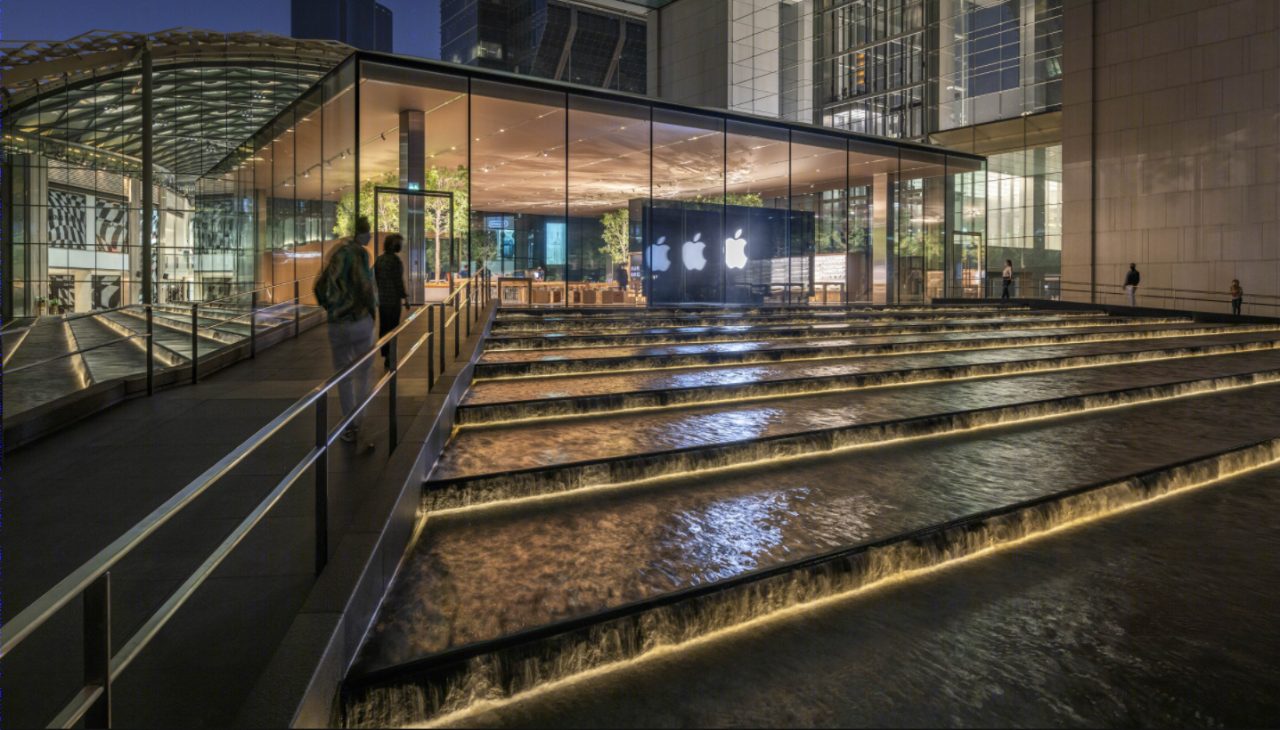 Apple Al Maryah Island 苹果旗舰店丨阿联酋阿布扎比丨Foster Partners 与 Apple 设计团队-13