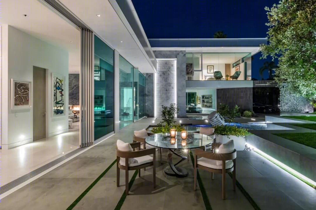 洛杉矶 850 万美金超级山顶豪宅，自然与奢侈的完美融合-38