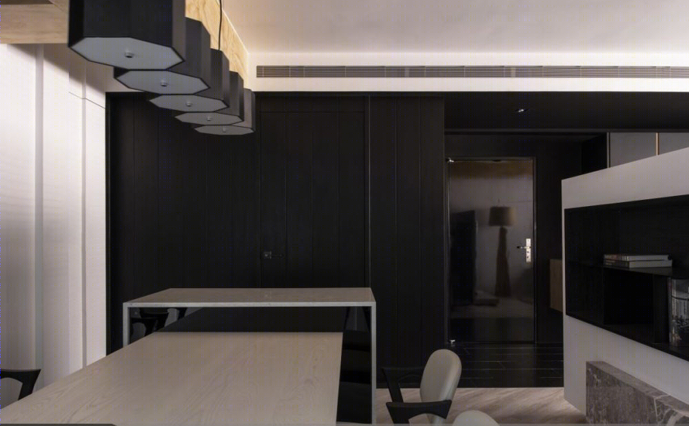 35 坪老屋翻新，经典黑白配打造现代住宅-13