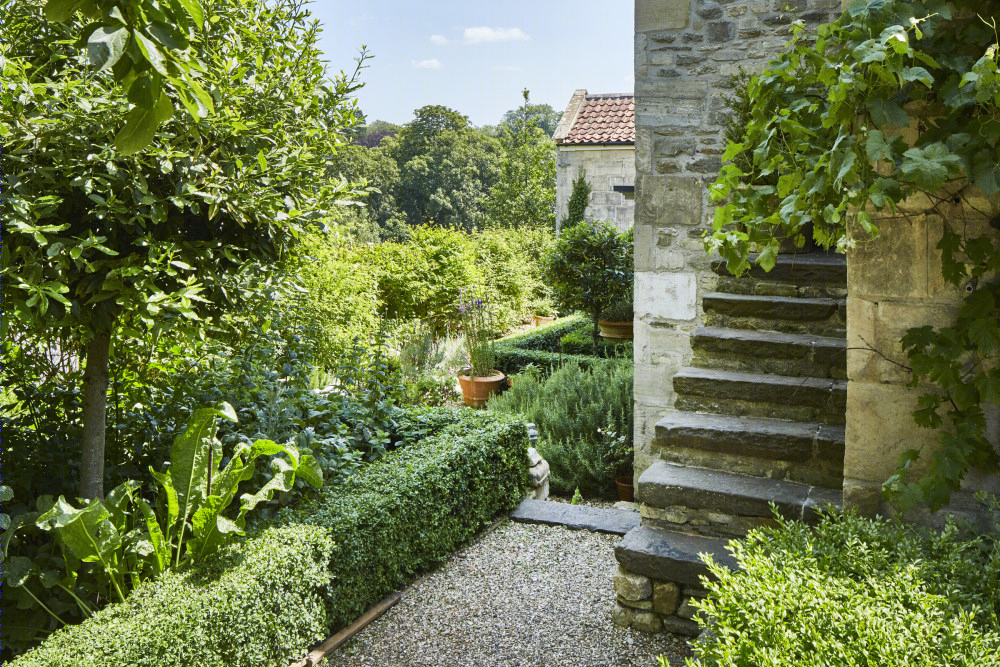 18 世纪织工小屋的现代重生 | 室内外和谐共生-8