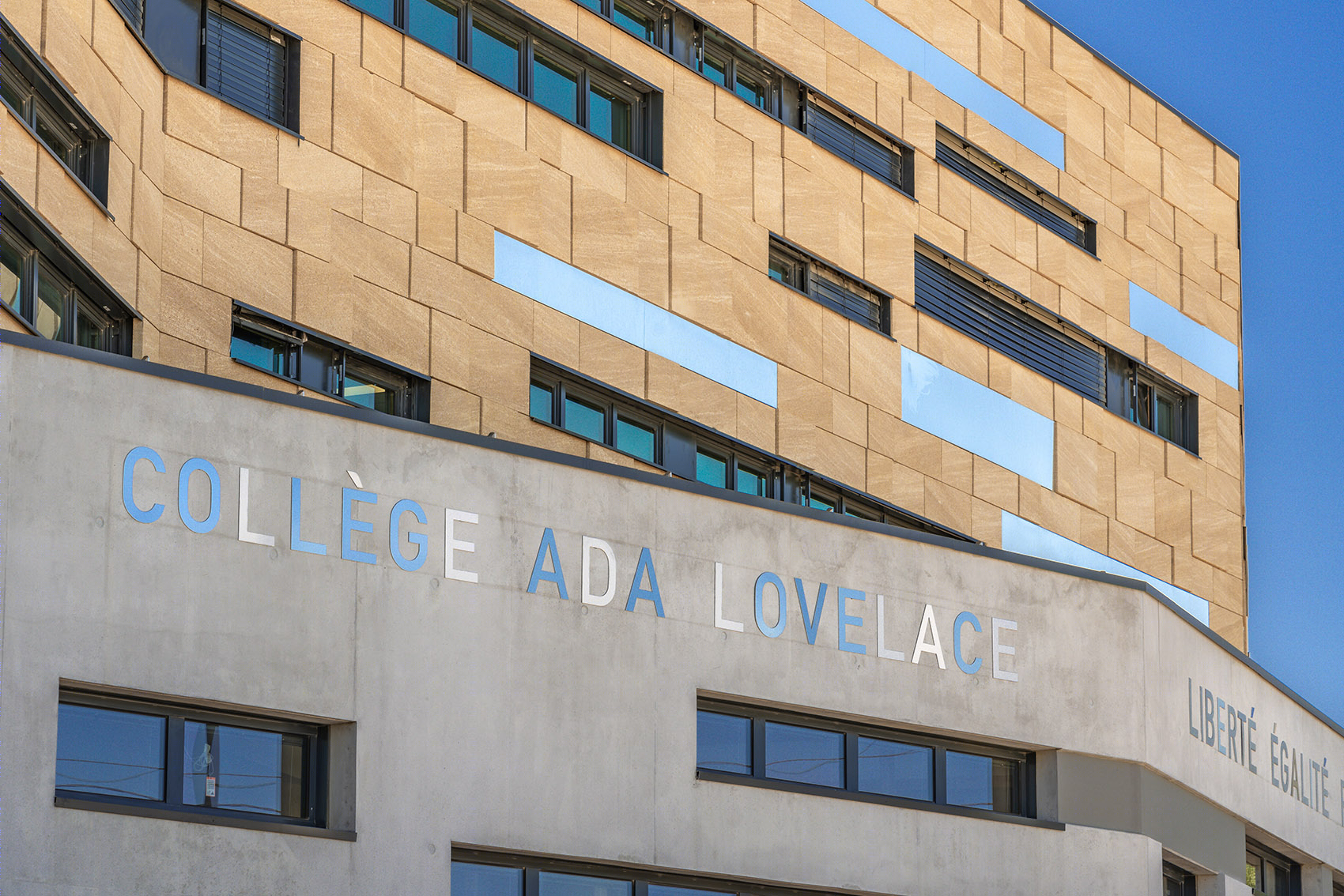 Ada Lovelace中学-7