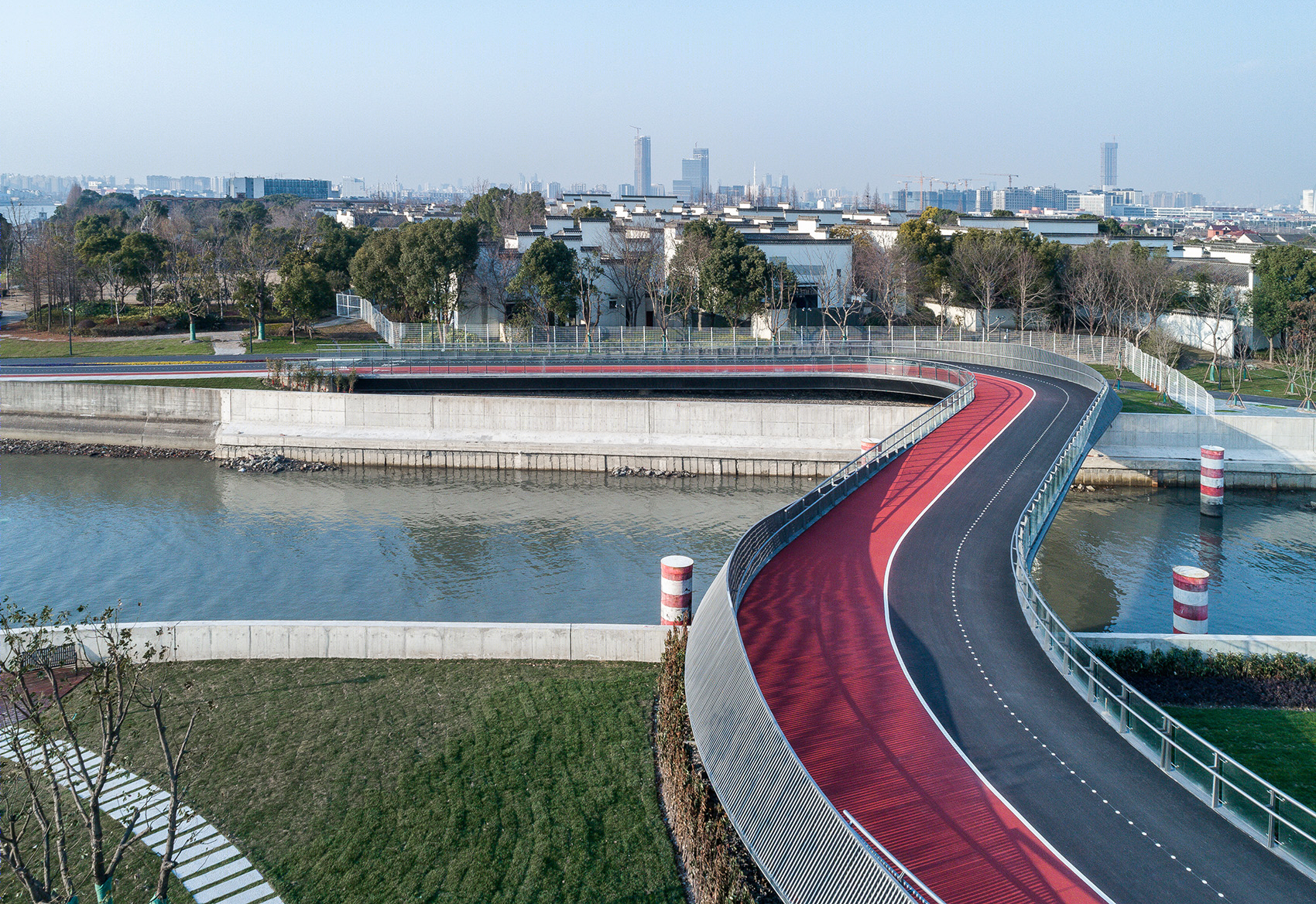 上海东岸云桥探秘 · 融入景观,交通,建筑的复合设计-31