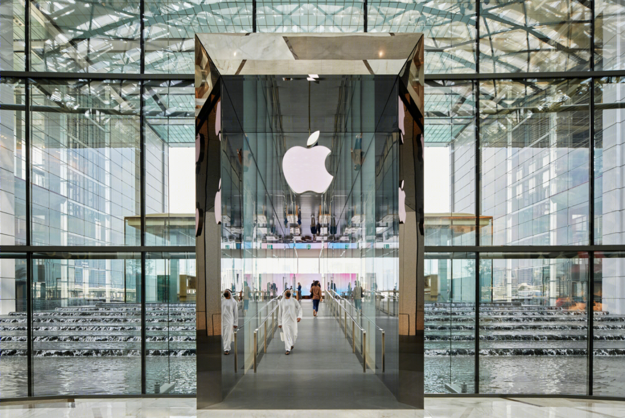 Apple Al Maryah Island 苹果旗舰店丨阿联酋阿布扎比丨Foster Partners 与 Apple 设计团队-18