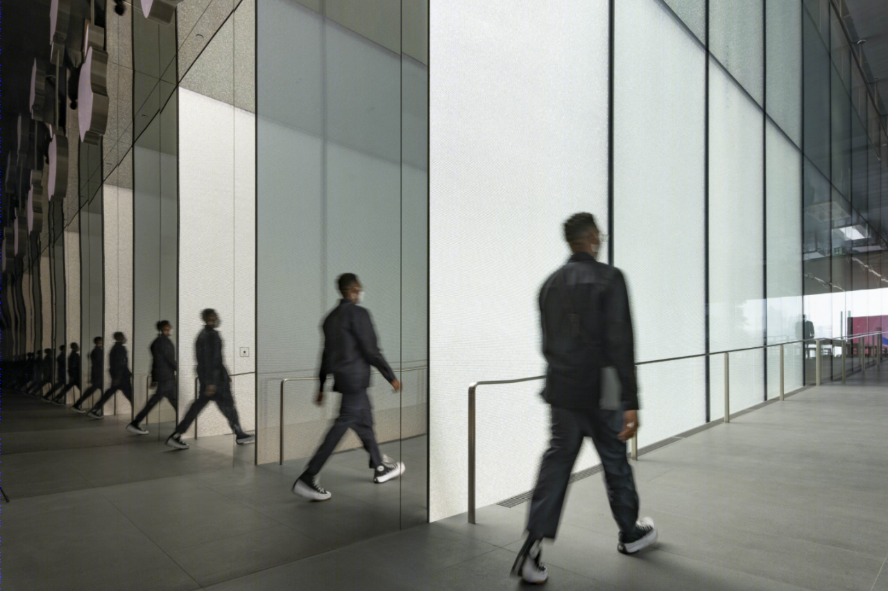 Apple Al Maryah Island 苹果旗舰店丨阿联酋阿布扎比丨Foster Partners 与 Apple 设计团队-19