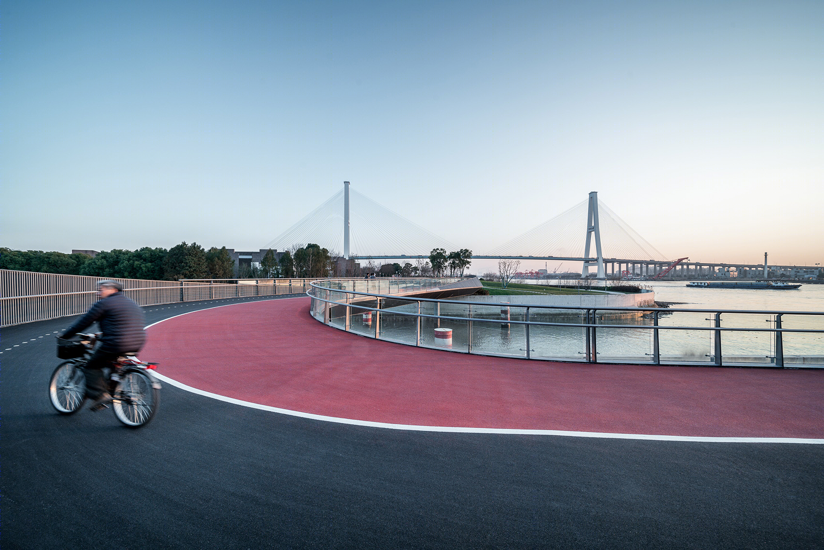 上海东岸云桥探秘 · 融入景观,交通,建筑的复合设计-33
